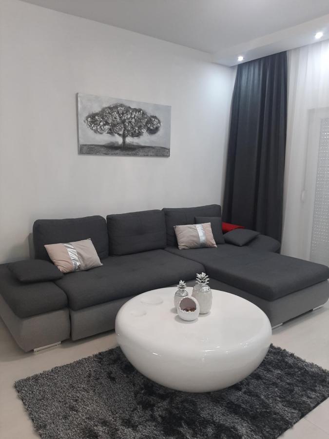 Apartman Lucano Bibinje Buitenkant foto